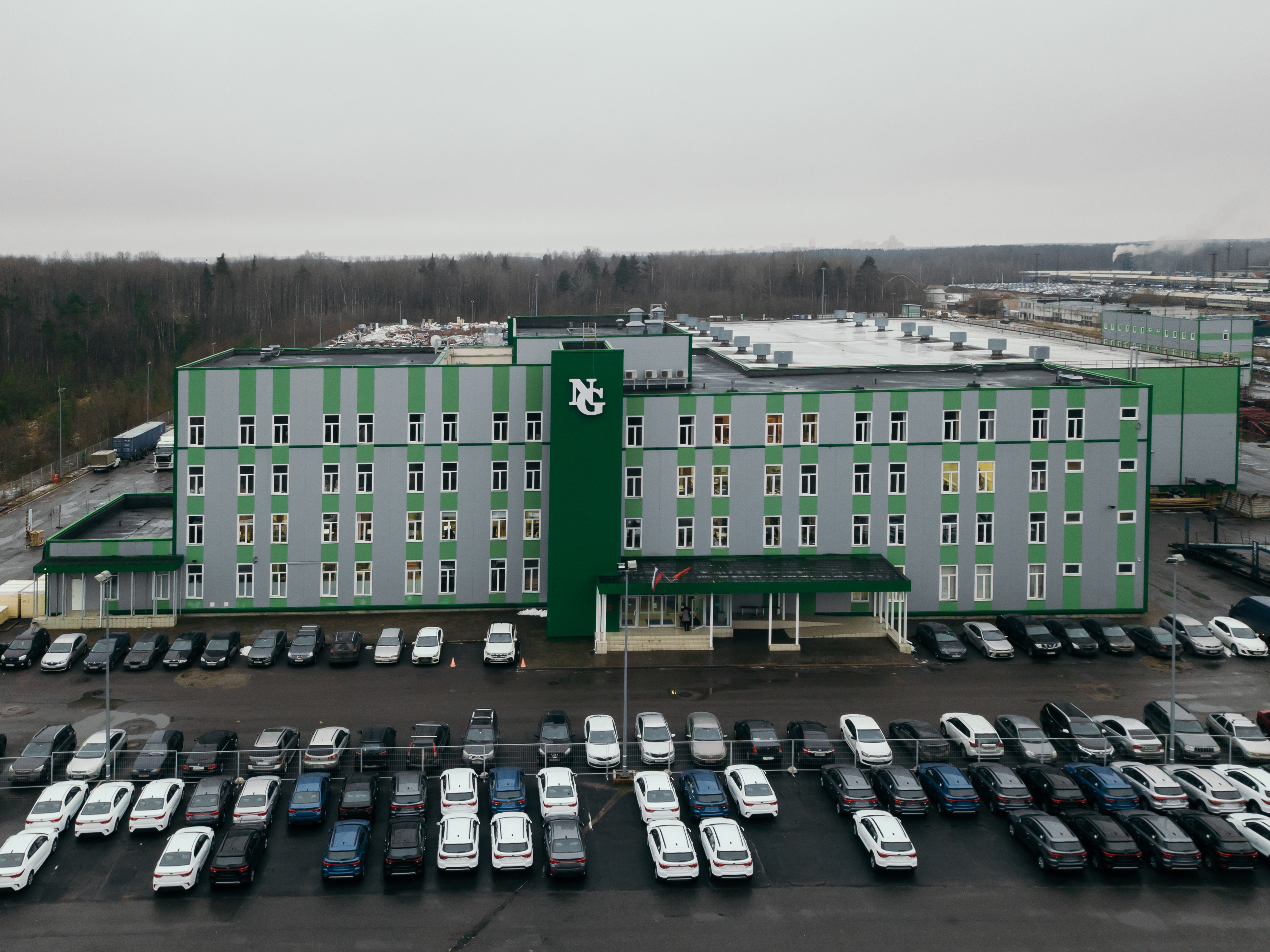 Аренда производственного помещения 600 м2 в Белоострове
