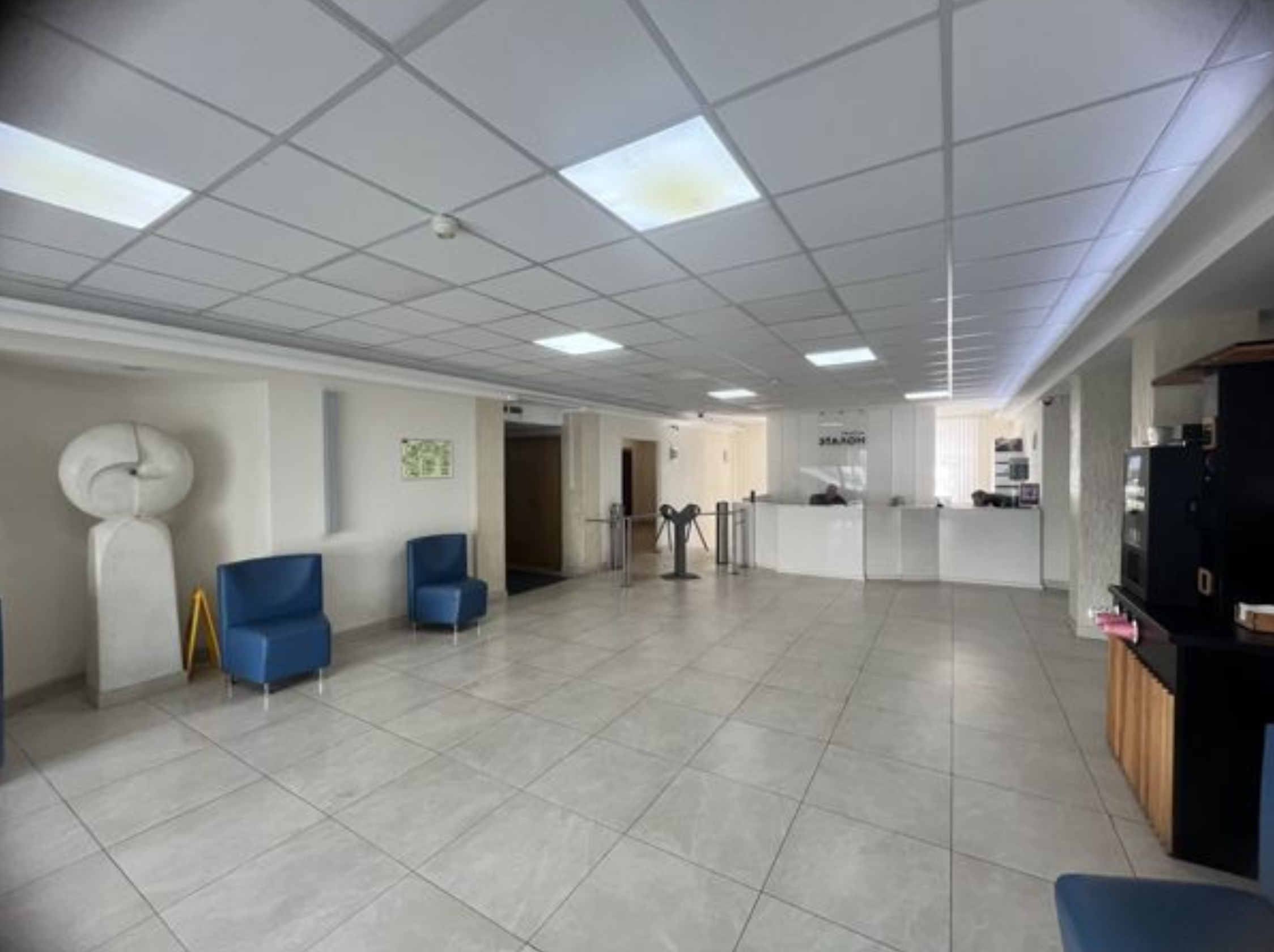 Бизнес-центр в Приморском районе Санкт-Петербурга (Богатырский проспект, 2)